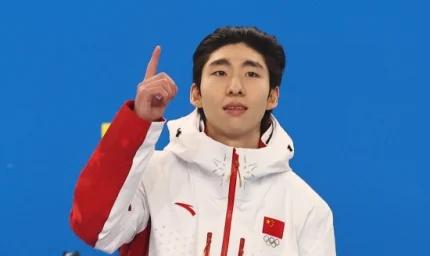 JackeyLove迎来十五赛季出色发挥，澳大利亚队观众热烈欢呼！